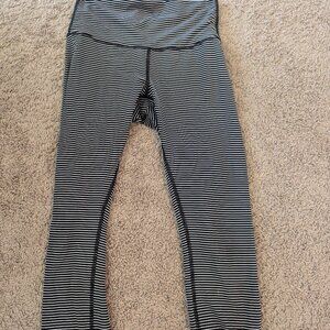 Lululemon Wunder under capris